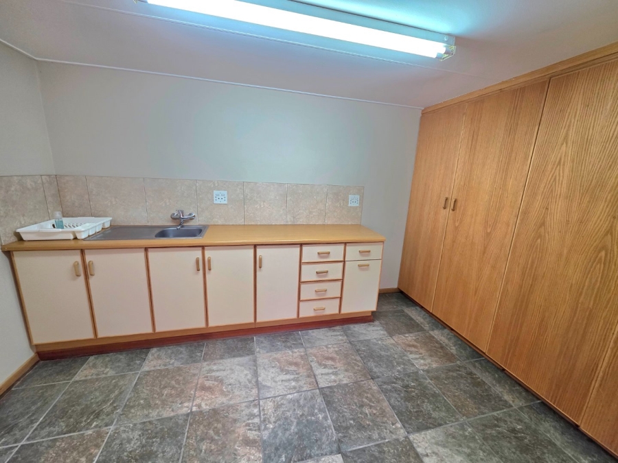 5 Bedroom Property for Sale in Eureka Free State